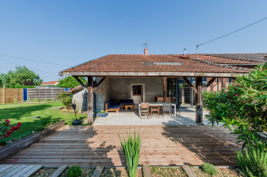 Maison en vente à Pérouges / 5 pièces 152 m²