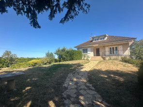 Maison en location &agrave; Sandrans / 5 pi&egrave;ces 106 m&sup2;